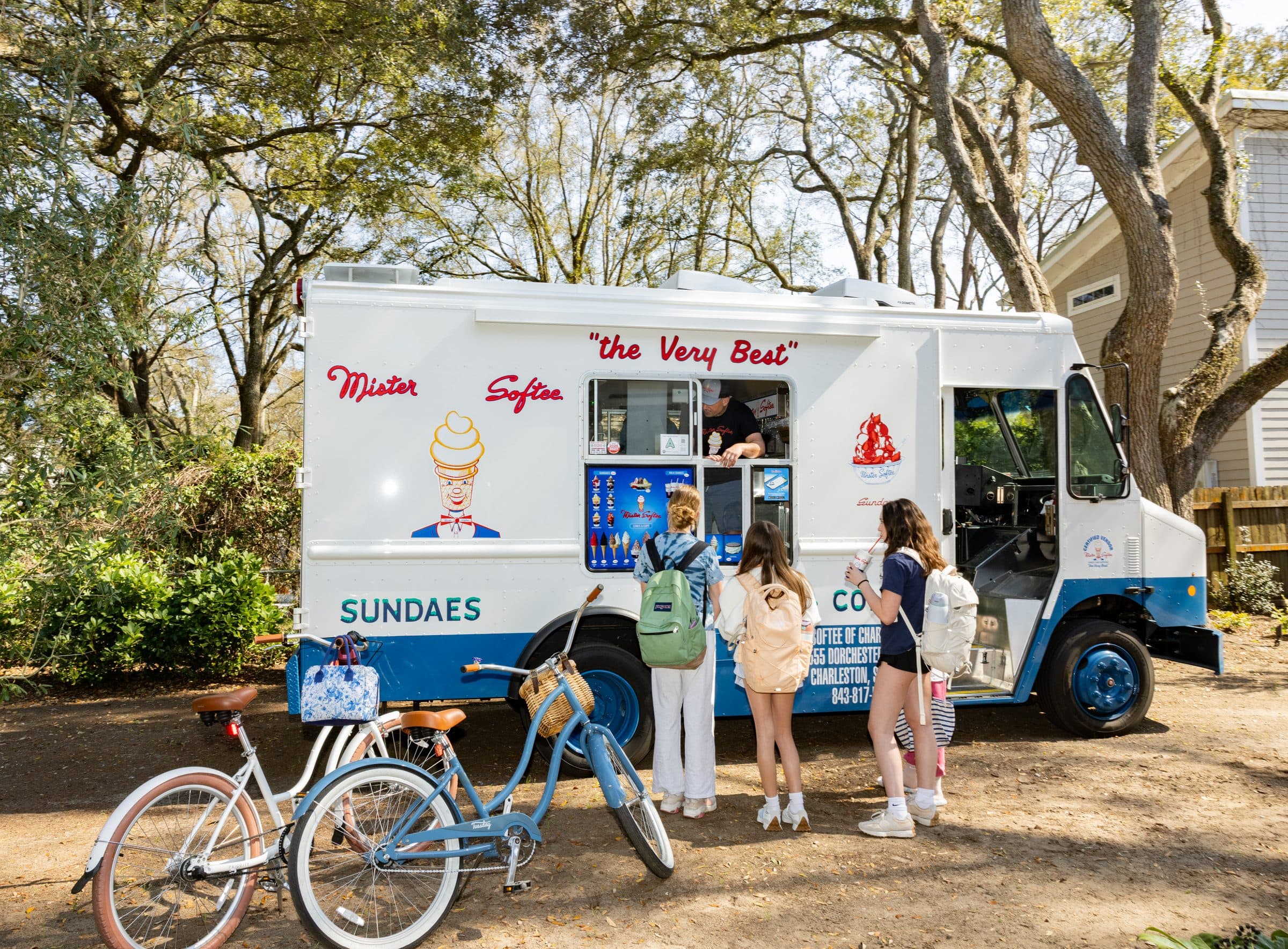 Mister Softee Charleston in action