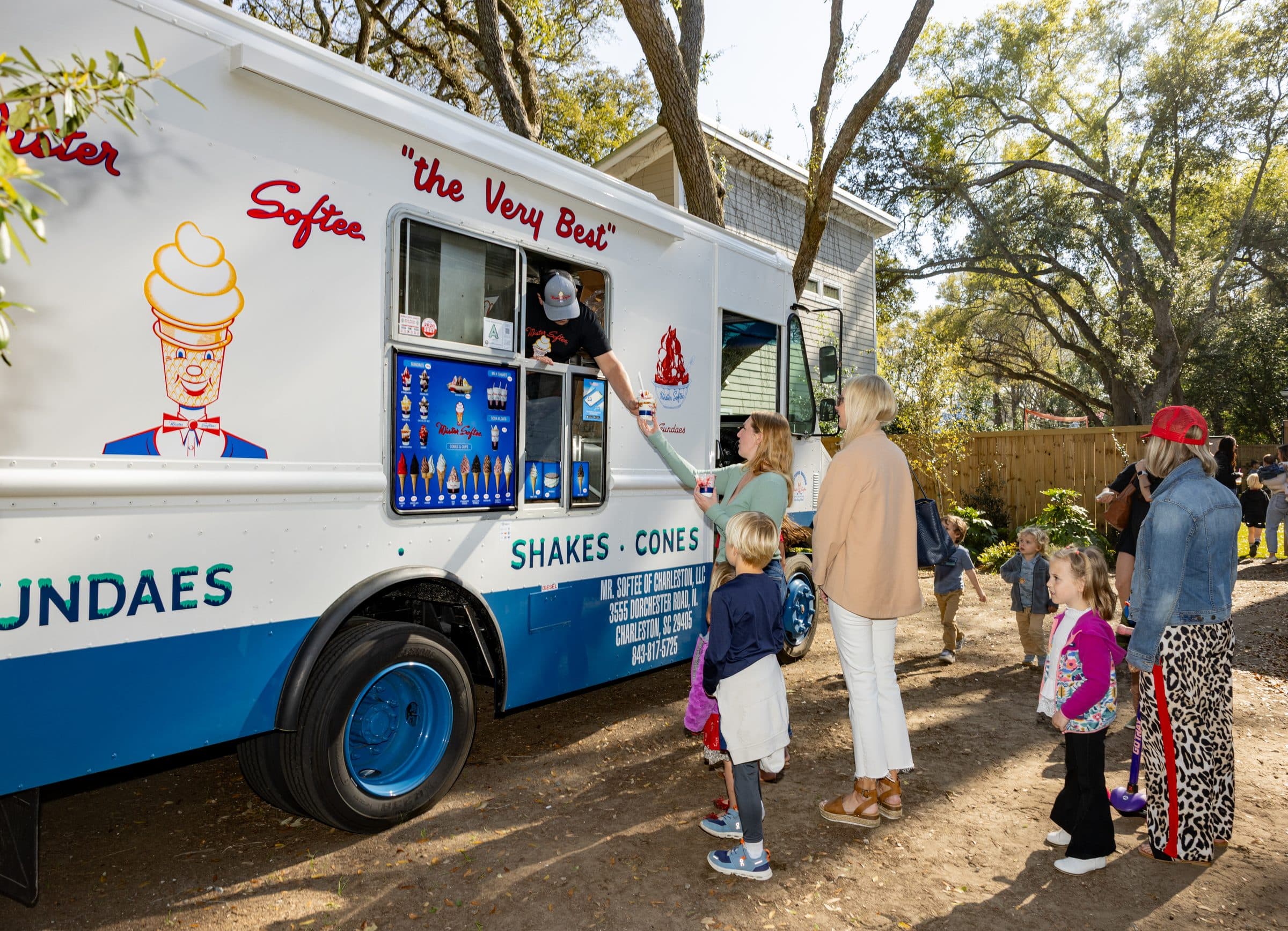 Mister Softee Charleston in action